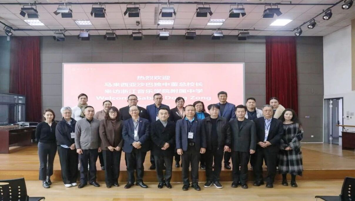 A delegation of principa ...